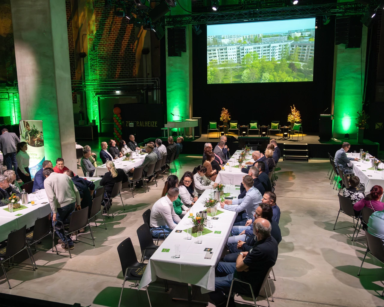 Neujahrsempfang 2025 WBG-Neujahrsempfang 2025 mit Gästen in Eventhalle