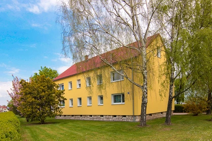 Gelbes Wohnhaus am Gebesee