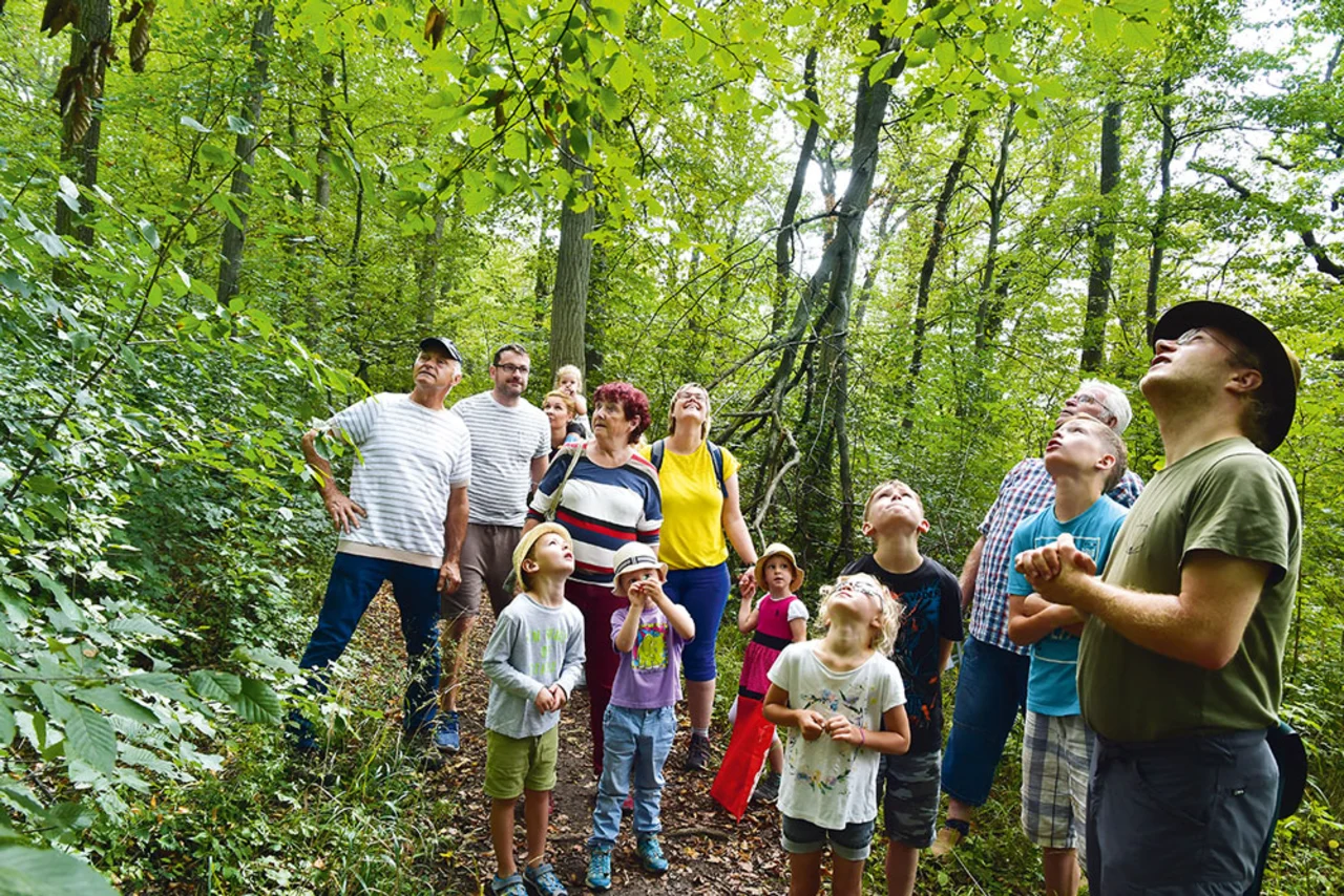 Menschengruppe auf der Fuchsfarm