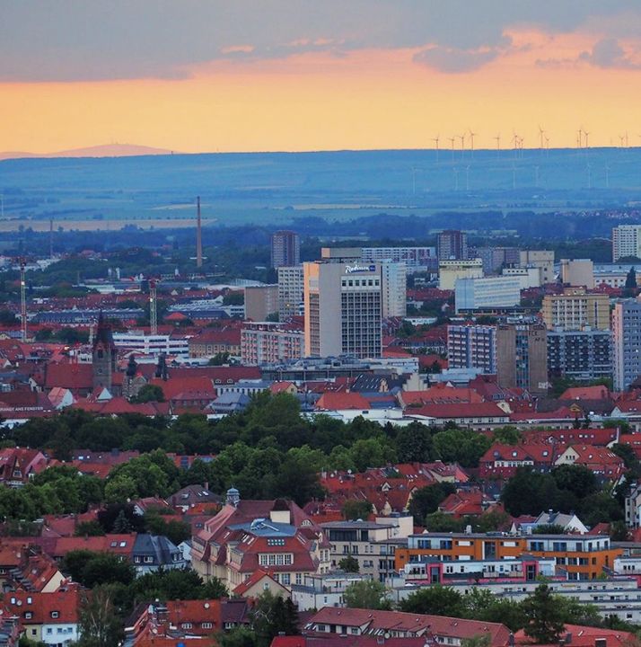 Blick über Erfurt am Abend